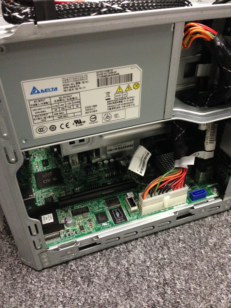 First look at the HP Proliant MicroServer Gen8 SAMMIT