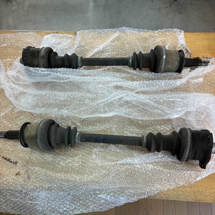 RB25 6-Bolt Axle Pair