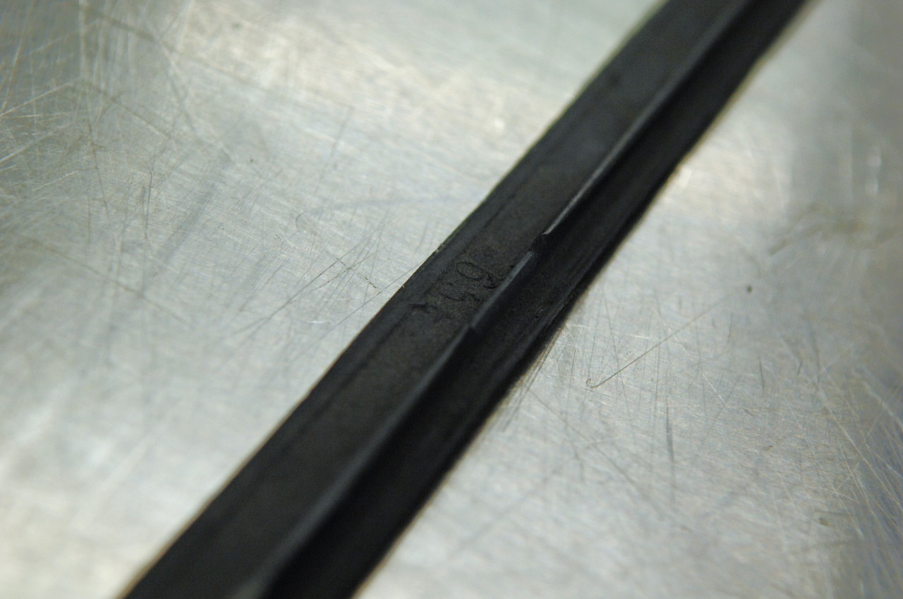 S14 Sun Roof Moulding サンルーフモール - Image 4